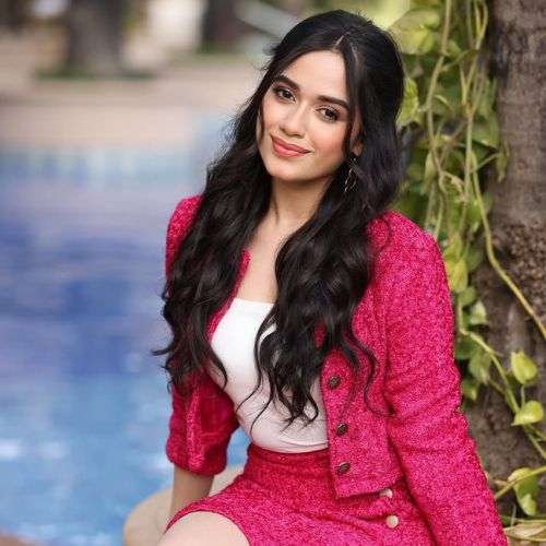 Lifestyle Influence-Jannat Zubair Rahmani