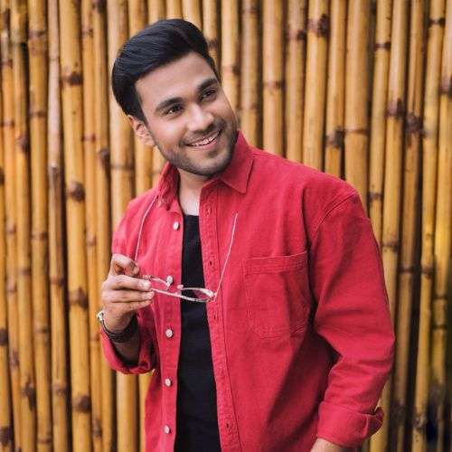 Lifestyle Influencer-Sayan Bakshi​
